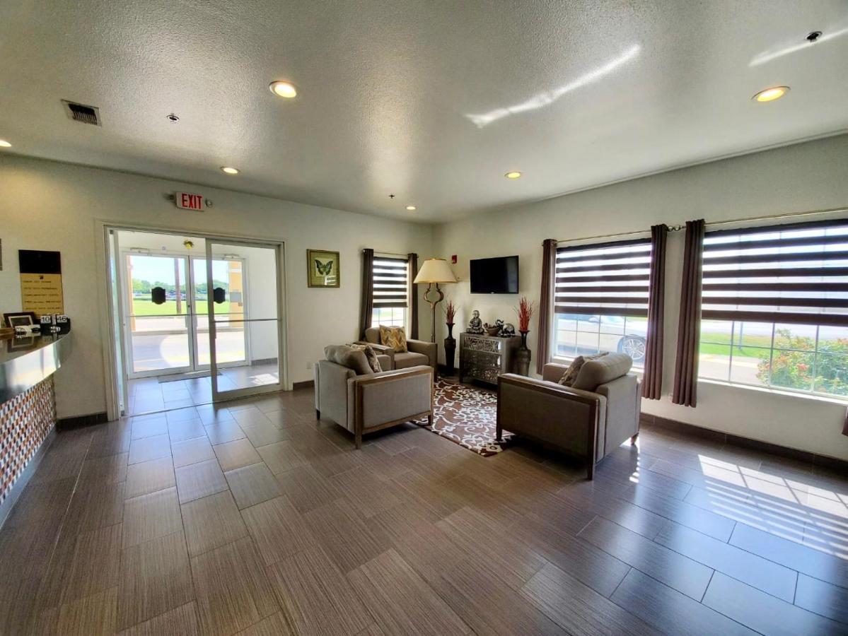 Super 8 By Wyndham Forney/East Dallas Экстерьер фото