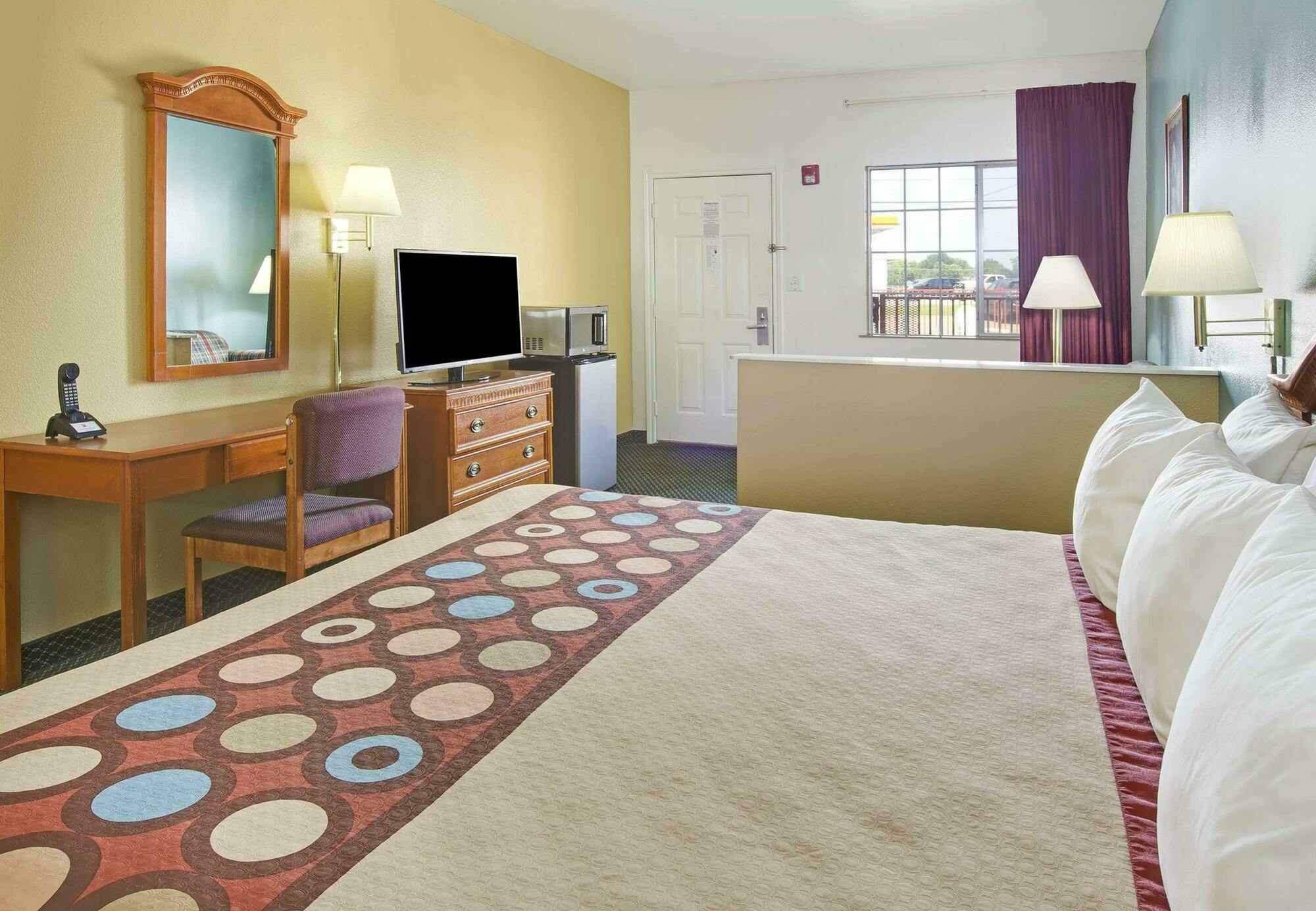 Super 8 By Wyndham Forney/East Dallas Экстерьер фото